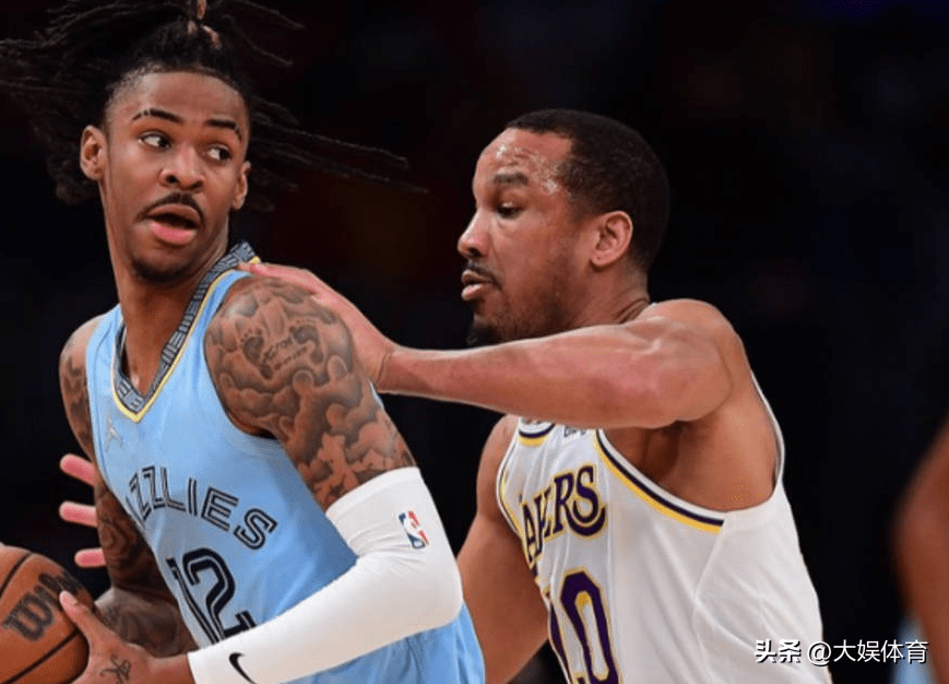 包含Doinb巅峰对决，穆雷与60激战塞尔维亚队分钟，比分优势明显胜负难料！的词条